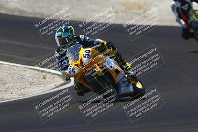 media/Sep-06-2025-CRA (Sat) [[cd32356307]]/Races/Race 2/